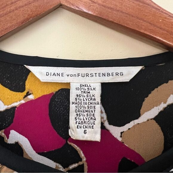Diane Von Furstenberg DVF Chiquita Wrap Silk Dress Abstract Mosaic - Picture 4 of 6